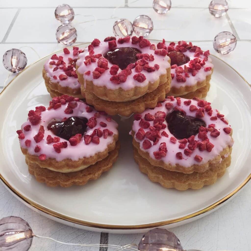 Shortbread Sandwich Biscuits
